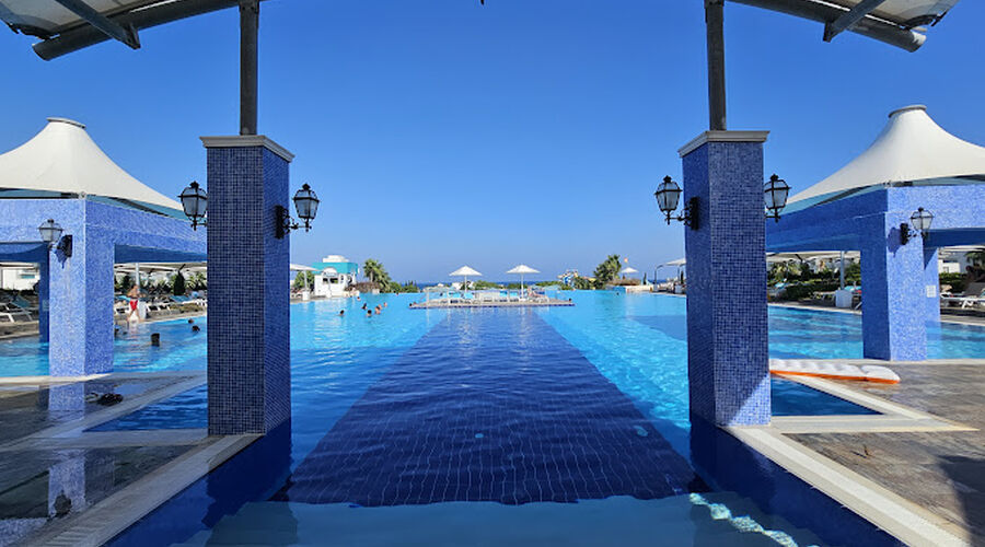 Limak Cyprus Deluxe Hotel